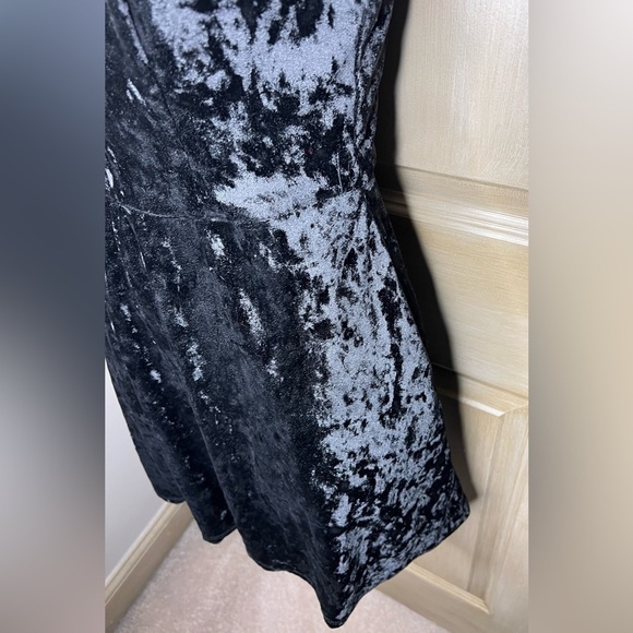 BCX Black Velvet Belted Fit & Flare Short Dress Size 3 Party Cocktail - Picture 6 of 8